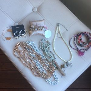Lot of jewelry